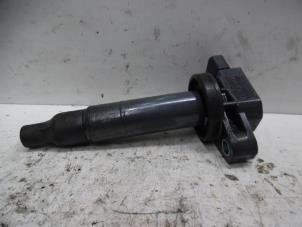 Usados Bobina Toyota Aygo (B40) 1.0 12V VVT-i Precio € 20,00 Norma de margen ofrecido por Verhoef Cars & Parts