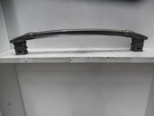 Used Rear bumper frame Honda CR-V (RE) 2.0 16V Price on request offered by Verhoef Cars & Parts