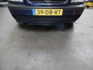 Used Front bumper Opel Zafira (F75) 1.6 16V Price € 75,00 Margin scheme offered by Verhoef Cars & Parts