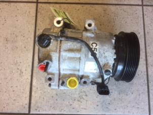 Used Air conditioning pump Kia Sportage Price € 125,00 Margin scheme offered by Verhoef Cars & Parts