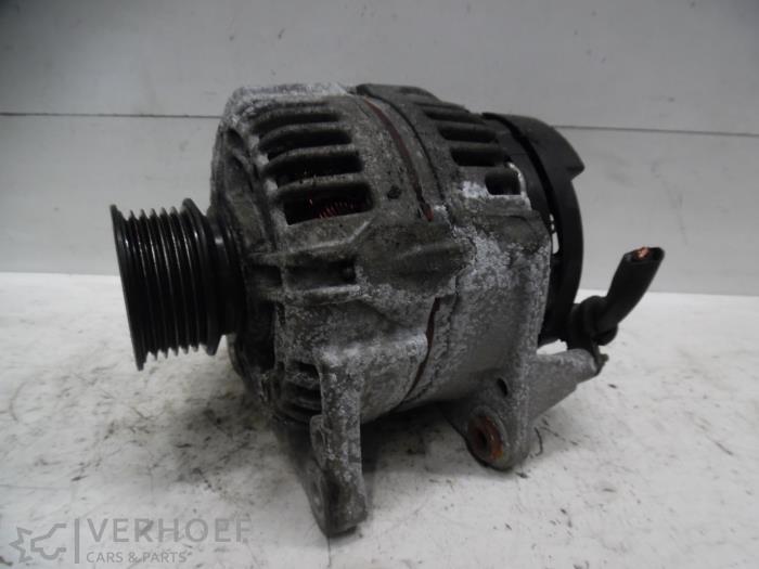 Used Dynamo Seat Leon (1M1) 1.6 16V Price € 50,00 Margin scheme offered by Verhoef Cars & Parts