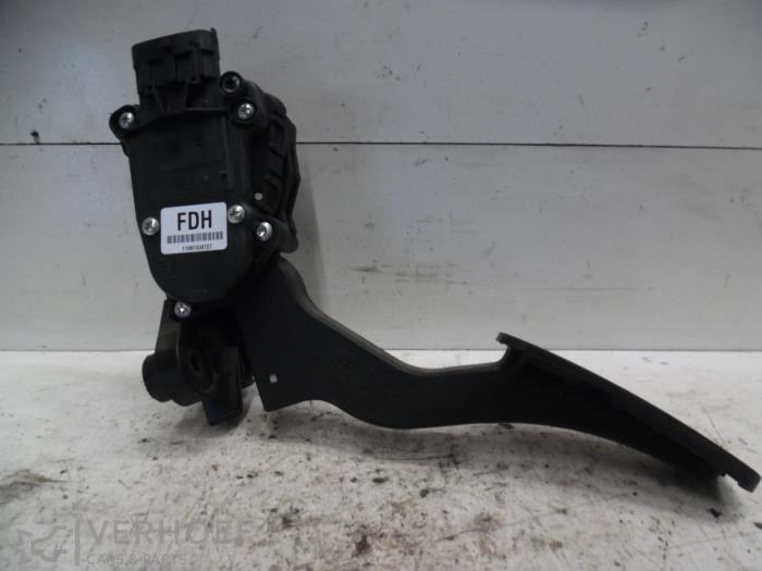 Begagnade Gaspedalsensor Kia Cee'd Sporty Wagon (EDF) 1.4 16V Pris på förfrågan erbjuds av Verhoef Cars & Parts