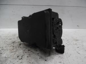 Gebrauchte ABS Pumpe Peugeot Partner Combispace 2.0 HDi Preis auf Anfrage angeboten von Verhoef Cars & Parts