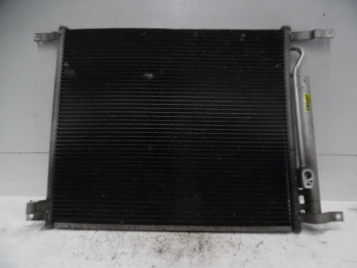 Radiador de aire acondicionado de un Daewoo Aveo (250) 1.2 16V 2011