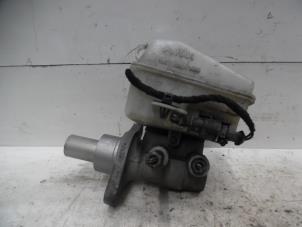 Used Master cylinder Opel Zafira (M75) 1.8 16V Ecotec Price on request offered by Verhoef Cars & Parts