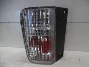 Used Reversing light, left Nissan Primastar 2.0 dCi 120 Price on request offered by Verhoef Cars & Parts