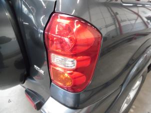 Usados Luz trasera derecha Toyota RAV4 (A2) 2.0 D-4D 16V 4x4 Precio de solicitud ofrecido por Verhoef Cars & Parts