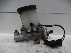 Used Master cylinder Mazda MX-5 (NA18/35/6C/8C) 1.6i 16V Price on request offered by Verhoef Cars & Parts