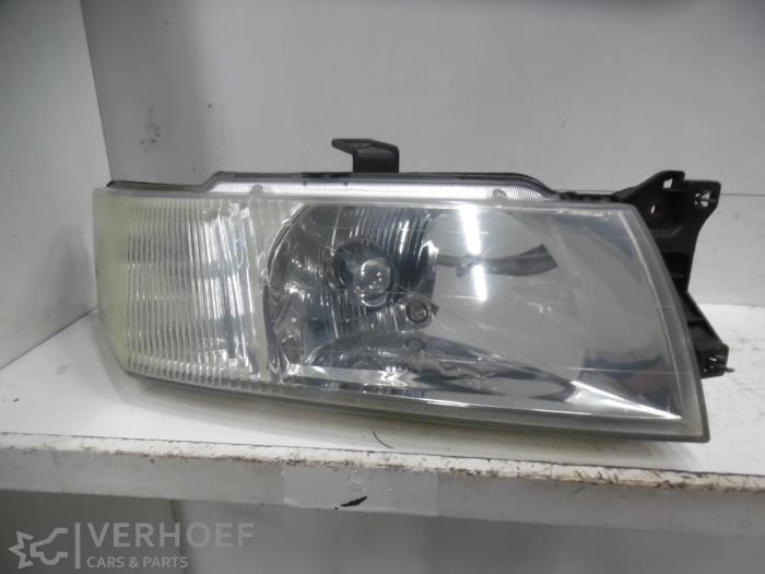 Gebrauchte Scheinwerfer rechts Mitsubishi Space Wagon (N8/N9) 2.4 16V GDI GLX Preis € 50,00 Margenregelung angeboten von Verhoef Cars & Parts