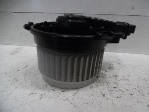 Used Heating and ventilation fan motor Suzuki SX4 S-Cross (JY) 1.6 16V Price on request offered by Verhoef Cars & Parts