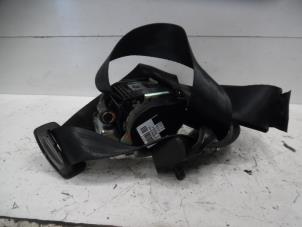 Used Front seatbelt, centre Ford Transit Connect (PJ2) 1.0 EcoBoost 12V 100 Price on request offered by Verhoef Cars & Parts