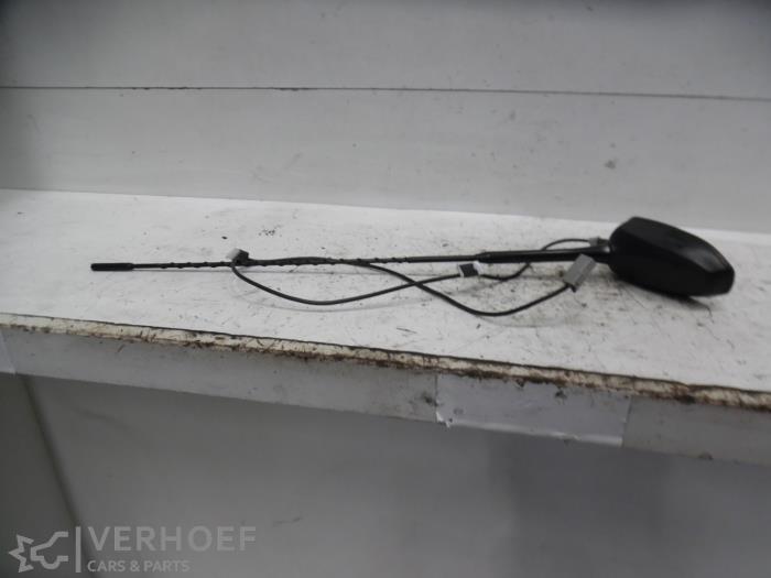 Używane Antena Kia Pro cee'd (EDB3) Cena € 35,00 Procedura marży oferowane przez Verhoef Cars & Parts