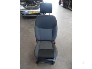 Used Seat, right Nissan NV 200 (M20M) 1.5 dCi 90 Price € 181,50 Inclusive VAT offered by Verhoef Cars & Parts