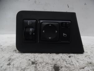 Used Mirror switch Nissan NV 200 (M20M) 1.5 dCi 90 Price on request offered by Verhoef Cars & Parts