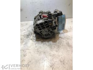 Dynamo van een Mazda 2 (NB/NC/ND/NE) 1.4 16V 2003