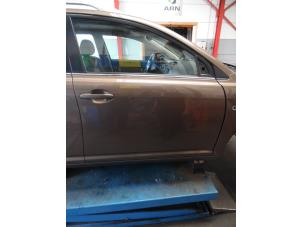 Used Front door 4-door, right Toyota Avensis Wagon (T25/B1E) 2.0 16V VVT-i D4 Price € 125,00 Margin scheme offered by Verhoef Cars & Parts