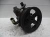 Power steering pump from a Toyota Avensis Wagon (T25/B1E), 2003 / 2008 2.0 16V VVT-i D4, Combi/o, Petrol, 1.998cc, 108kW (147pk), FWD, 1AZFSE, 2003-04 / 2008-11, AZT250 2004