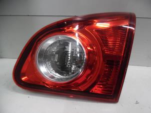 Usados Luz trasera derecha Nissan Qashqai (J10) Precio de solicitud ofrecido por Verhoef Cars & Parts