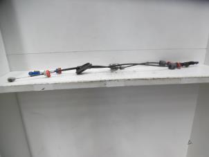 Used Gearbox control cable Nissan Qashqai (J10) Price on request offered by Verhoef Cars & Parts