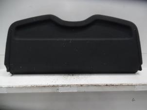 Used Parcel shelf Renault Clio III (BR/CR) 1.2 16V 75 Price € 40,00 Margin scheme offered by Verhoef Cars & Parts