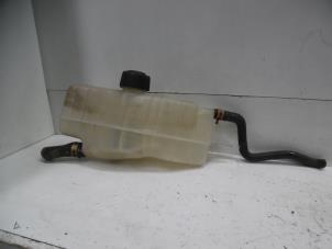 Used Expansion vessel Renault Clio III (BR/CR) 1.2 16V 75 Price on request offered by Verhoef Cars & Parts