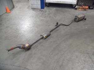 Used Catalytic converter Renault Clio III (BR/CR) 1.2 16V 75 Price on request offered by Verhoef Cars & Parts