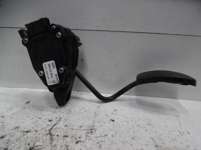 Begagnade Gaspedalsensor Opel Vivaro 2.0 16V Pris € 24,20 Inklusive moms erbjuds av Verhoef Cars & Parts