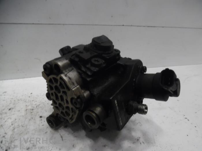 Usagé Pompe diesel Kia Pro cee'd (EDB3) Prix sur demande proposé par Verhoef Cars & Parts