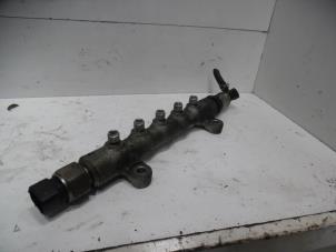 Used Fuel injector nozzle Toyota Auris (E15) 2.2 D-CAT 16V Price on request offered by Verhoef Cars & Parts