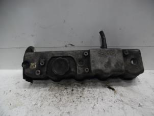 Used Rocker cover Kia Pregio (TB) 2.5 TCi Price on request offered by Verhoef Cars & Parts