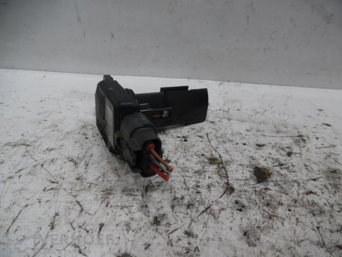 Gebrauchte Luftmengenmesser Mitsubishi Grandis (NA) 2.4 16V MIVEC Preis € 50,00 Margenregelung angeboten von Verhoef Cars & Parts