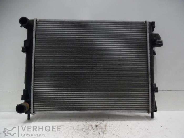 Used Radiator Renault Trafic New (FL) 1.9 dCi 100 16V Price on request offered by Verhoef Cars & Parts
