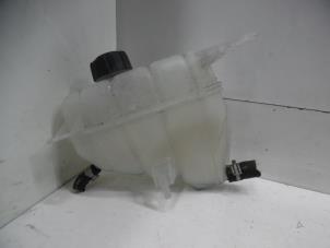 Used Expansion vessel Nissan NV 200 (M20M) 1.5 dCi 90 Price € 30,00 Margin scheme offered by Verhoef Cars & Parts