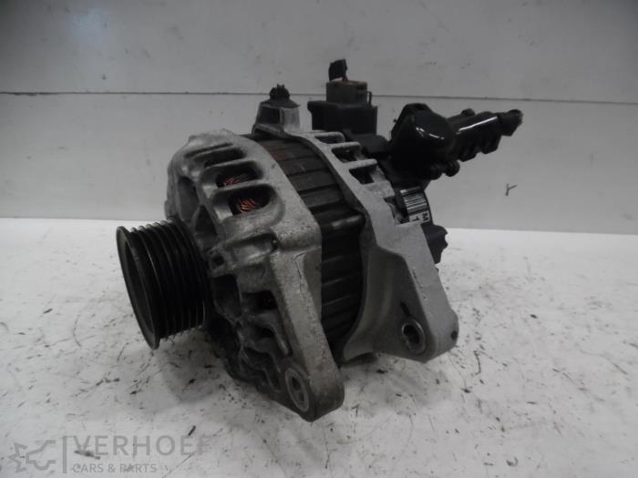 Usagé Dynamo Hyundai i30 (FD) Prix € 35,00 Règlement à la marge proposé par Verhoef Cars & Parts