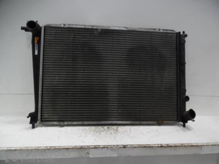 Used Radiator Hyundai H-1/H-200 2.5 Tdi Price € 50,00 Margin scheme offered by Verhoef Cars & Parts