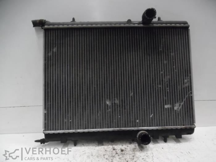 Usagé Radiateur Citroen Xsara Picasso (CH) 1.8 16V Prix € 30,00 Règlement à la marge proposé par Verhoef Cars & Parts