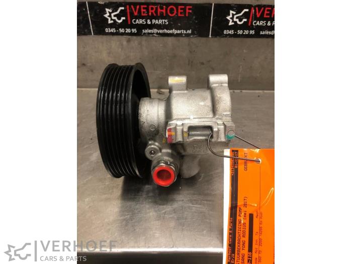 Usagé Pompe de direction Ssang Yong Rodius 2.2 SV 220 e-XDi 16V 2WD Prix € 181,50 Prix TTC proposé par Verhoef Cars & Parts