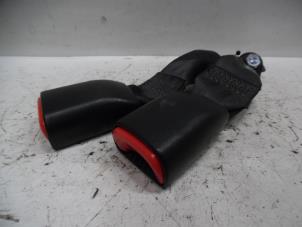 Used Rear seatbelt buckle, right Chevrolet Epica 2.0 24V Price on request offered by Verhoef Cars & Parts