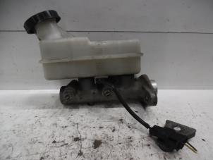 Used Master cylinder Hyundai H-1/Starex Travel 2.5 TD Price on request offered by Verhoef Cars & Parts