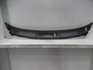 Used Cowl top grille Suzuki Wagon R+ Price on request offered by Verhoef Cars & Parts
