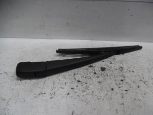 Used Rear wiper arm Suzuki Swift (ZA/ZC/ZD) 1.2 16V Price on request offered by Verhoef Cars & Parts
