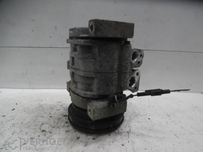 Usagé Compresseur de clim Suzuki Alto (RF410) 1.1 16V Prix € 75,00 Règlement à la marge proposé par Verhoef Cars & Parts