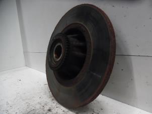 Used Rear hub Opel Vivaro 2.0 CDTI 16V Price on request offered by Verhoef Cars & Parts