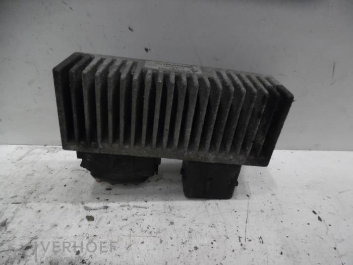 Usagé Ordinateur refroidisseur Opel Vivaro 2.0 CDTI 16V Prix sur demande proposé par Verhoef Cars & Parts