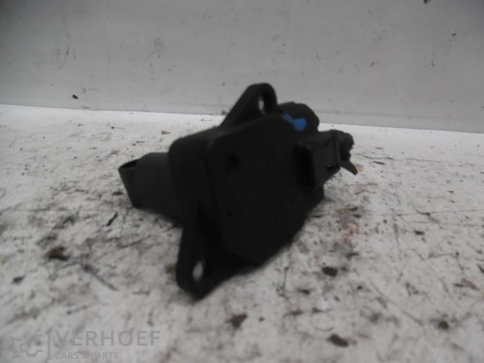 Gebrauchte Luftmengenmesser Volvo V50 (MW) 2.4 20V Preis € 25,00 Margenregelung angeboten von Verhoef Cars & Parts