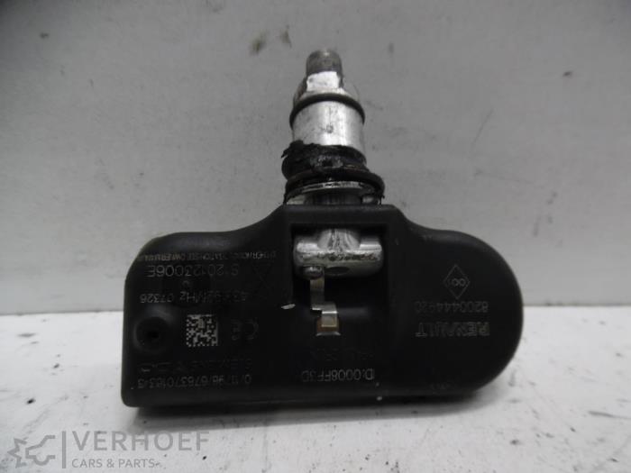 Begagnade Däcktryckssensor Renault Grand Scénic II (JM) 2.0 16V Pris € 25,00 Marginaltabell erbjuds av Verhoef Cars & Parts