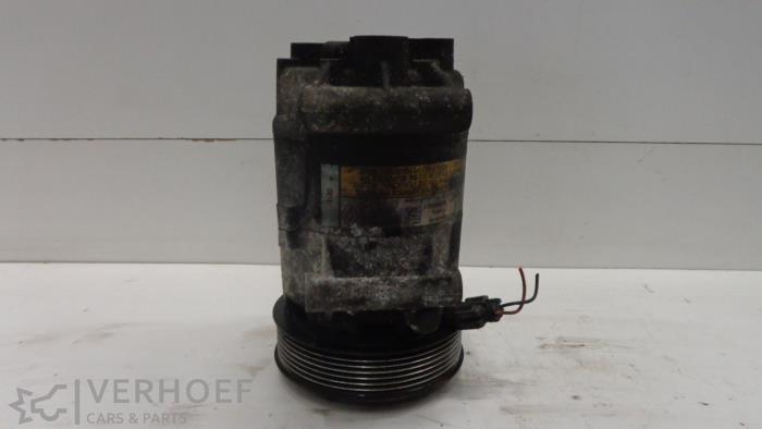 Usagé Compresseur de clim Renault Grand Scénic II (JM) 1.9 dCi 120 Prix € 75,00 Règlement à la marge proposé par Verhoef Cars & Parts