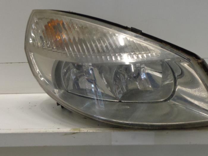 Used Renault Grand Scenic Ii Jm 1 9 Dci 1 Headlight Right Verhoef Cars Parts Waal Proxyparts Com