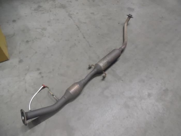 Katalizator z Toyota Corolla (E12) 1.4 16V VVT-i 2004