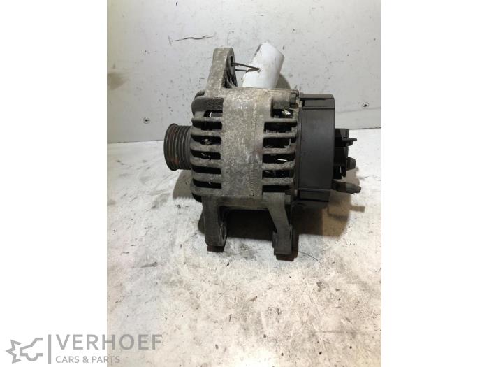 Usagé Dynamo Lancia Lybra 1.8 16V VVT Prix € 50,00 Règlement à la marge proposé par Verhoef Cars & Parts